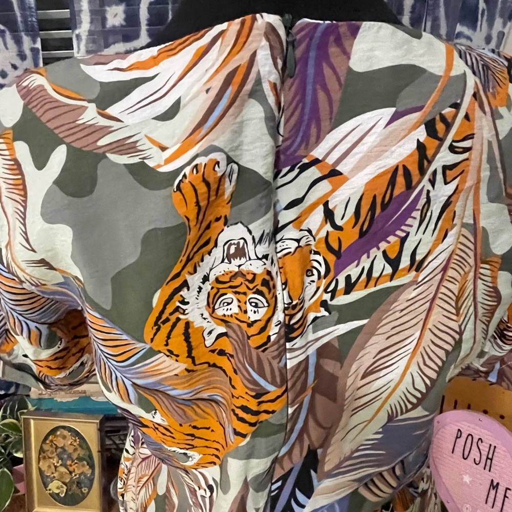 Womenβs Topshop Short Sleeve Tiger and Camo Print Shift Dress Spring Vacay Sz L - Picture 10 of 14